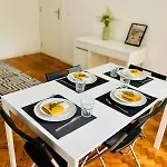 The Crespo House 2d - Comfortable In The Center شقة Lisboa
